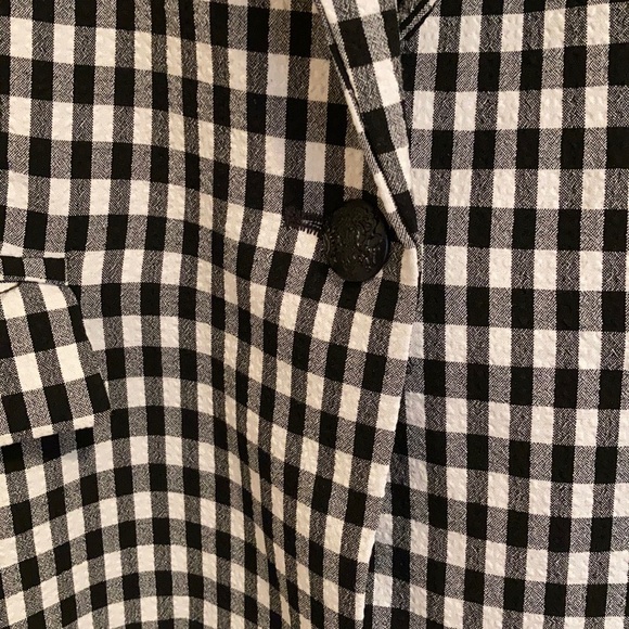 *Host pick!* Maison d’Amelie b&w checkered blazer - Picture 4 of 10